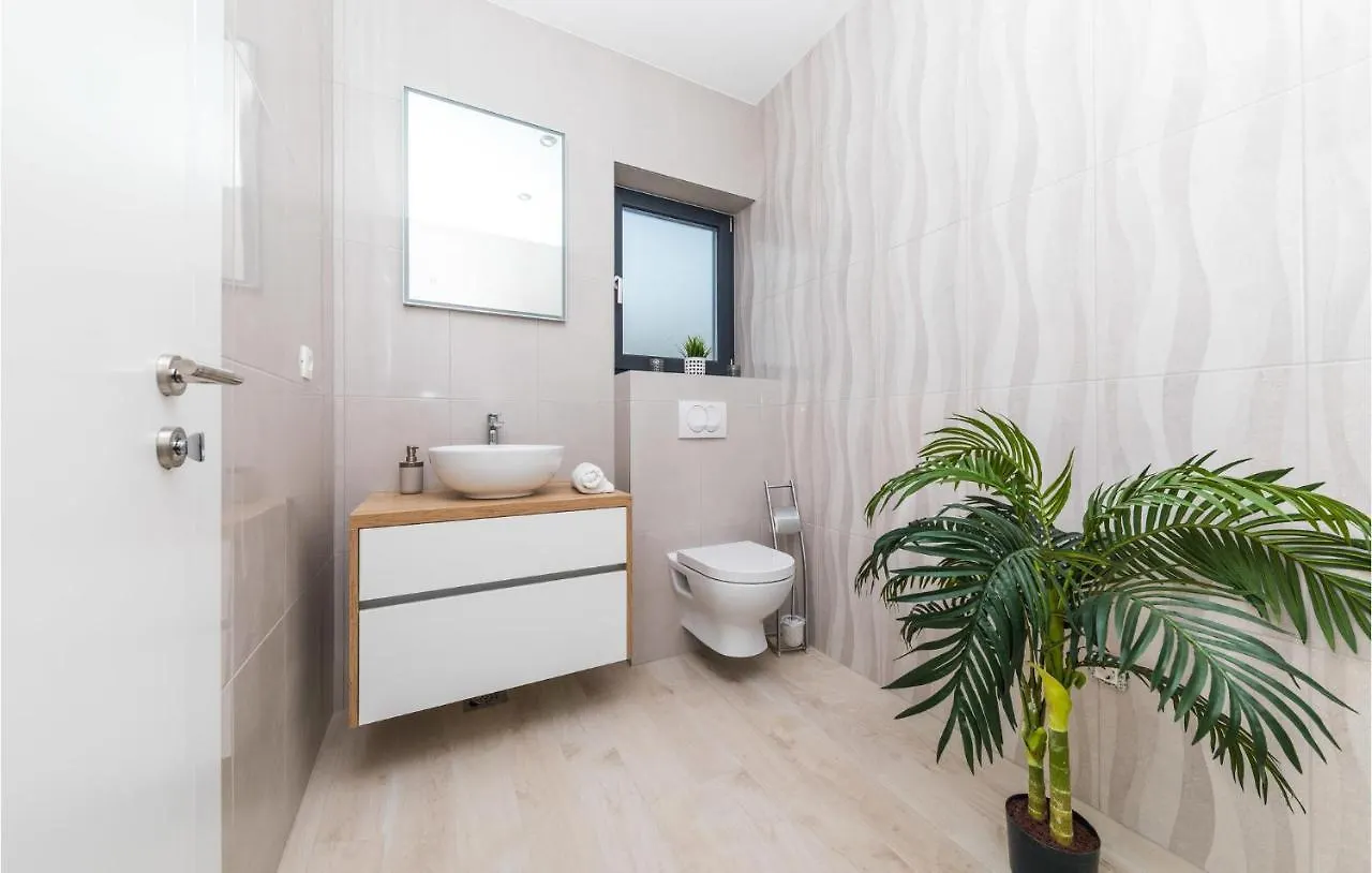 Holiday home Lovely Home In Kastel Stari With Kitchen Kastela