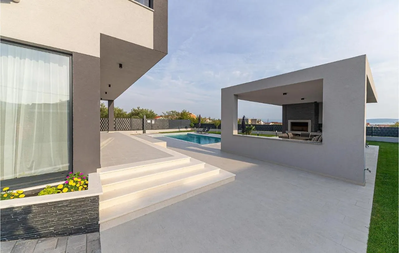 Lovely Home In Kastel Stari With Kitchen Kaštela 0*,
