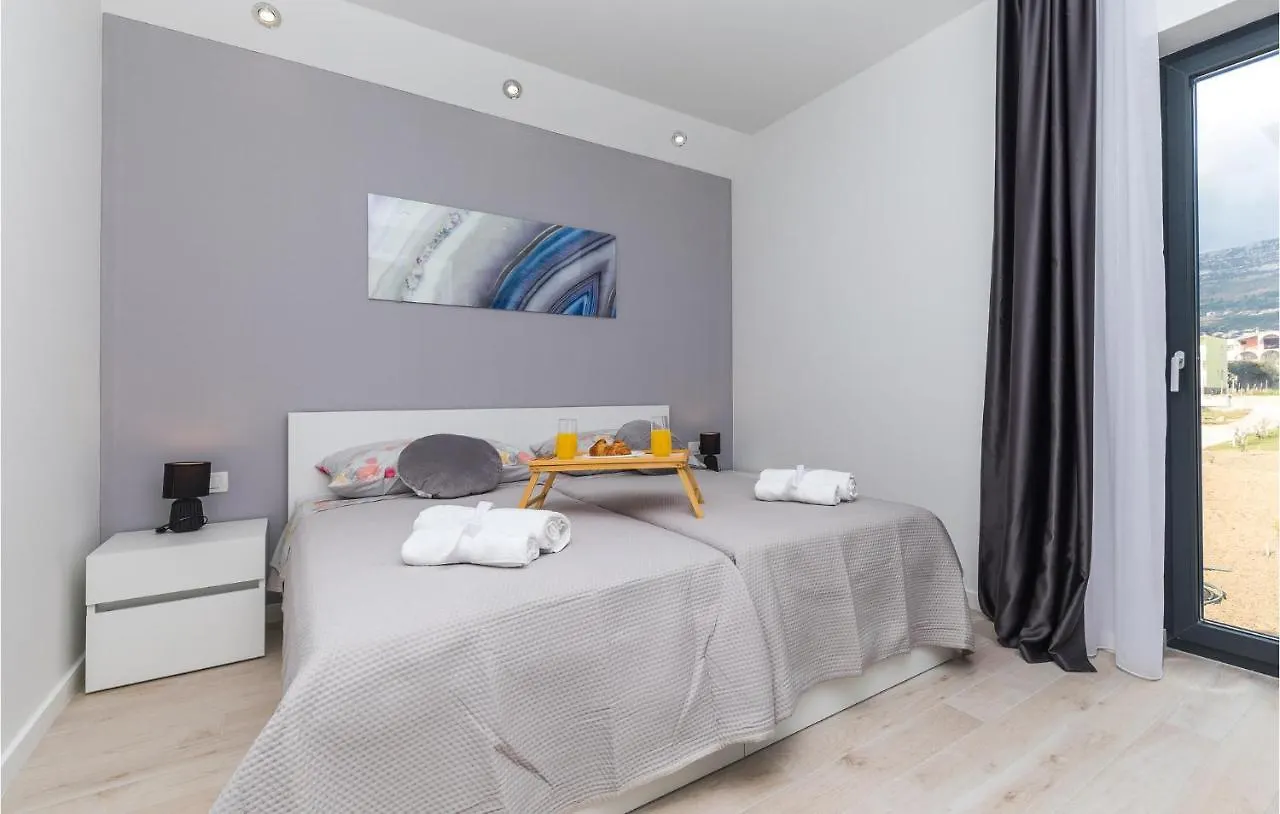 Lovely Home In Kastel Stari With Kitchen Kastela Croatia