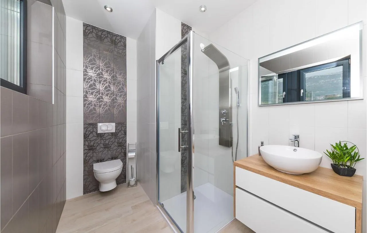 Lovely Home In Kastel Stari With Kitchen Kastela Croatia