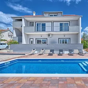 Jakov Haus Kaštela